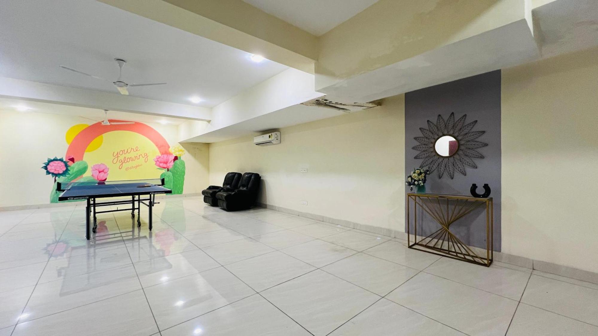 Bluo Studio5 Golf Course Road - Gym, Terrace Garden Gurgaon Exterior photo